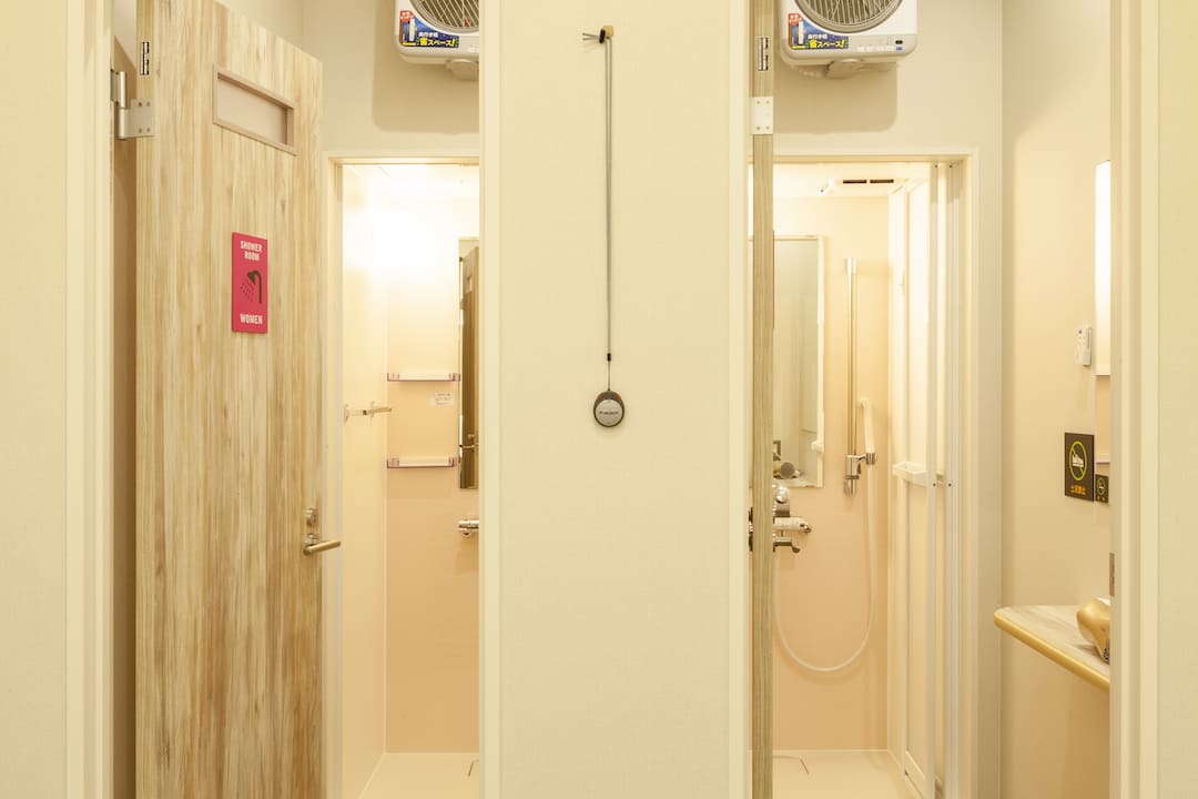 フィットイージー 富山中央店 男女別シャワー室